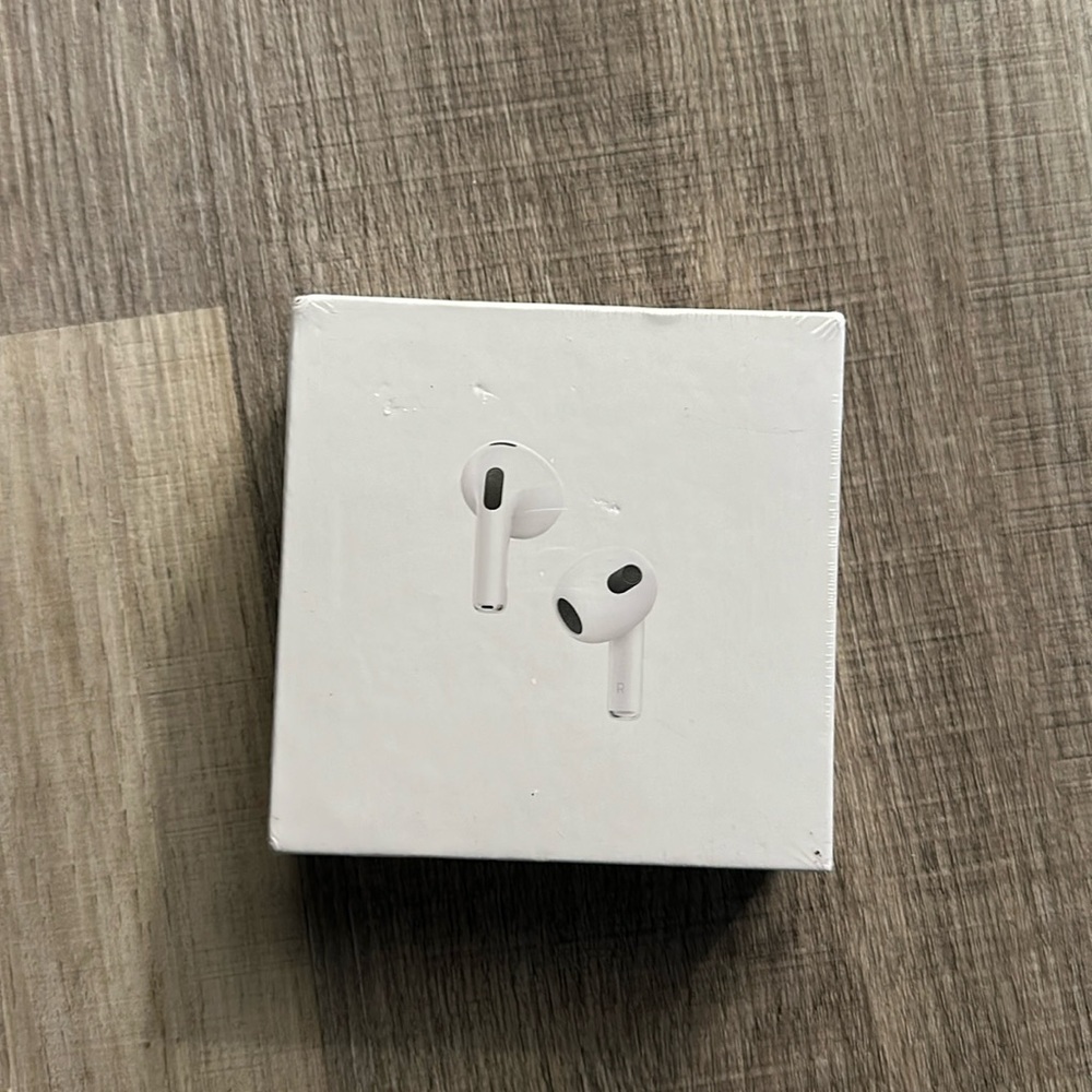 Apple AirPods 3rd Generation new in box